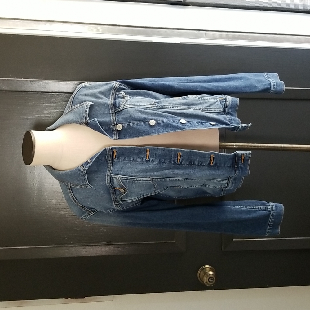 Rock and Republic Jean Jacket Size XL
